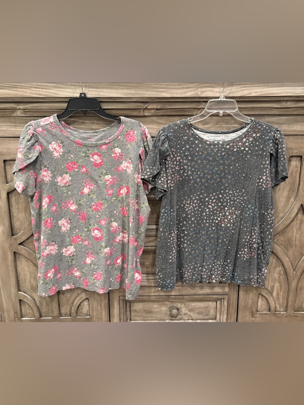 EUC Women’s TORRID Bundle of 2 Tulip Sleeve Jersey Tops (1X)